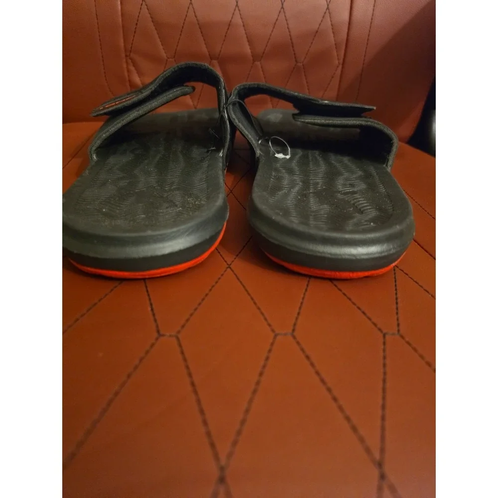 AND1 Men's Athletic Adjustable Swirl Slide Sandals in Black Size 13 NWT